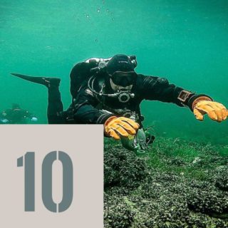 🎄 1⃣0⃣ décembre — Calendrier de l’Avent 2025
En exclusivité, plongée.ch vous propose une offre à vous couper le souffle en mettant à l’honneur un classique apprécié des plongeurs :
le gilet stabilisateur XDEEP Hydros 40 DIR, pour bi bouteille, brodé avec notre logo “Plongee.ch” 🤿✨

👉 398.– au lieu de 489.–

Un gilet robuste parfaitement adapté aux configurations DIR des plongeurs les plus exigeants.

#calendrierdelavent #plongee #scubadiving #xdeep #hydros #DIR #plongeech #plongeesuisse #swissdiving #plongeech #calendar #decembre #scubadiving #switzerland #lake #geneva #lacleman #lakegeneva #suisse #ig_switzerland #vevey #igerslausanne #scuba #underwater #diving #scubadive #swissdiving #swissdiver #plongeech #plongeesuisse #neuchatel #plongée #plongeesousmarine #tecdiving