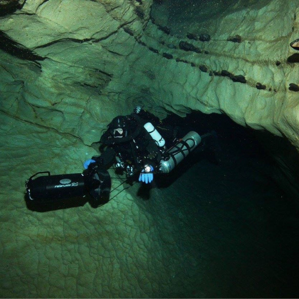 Scooter grotte