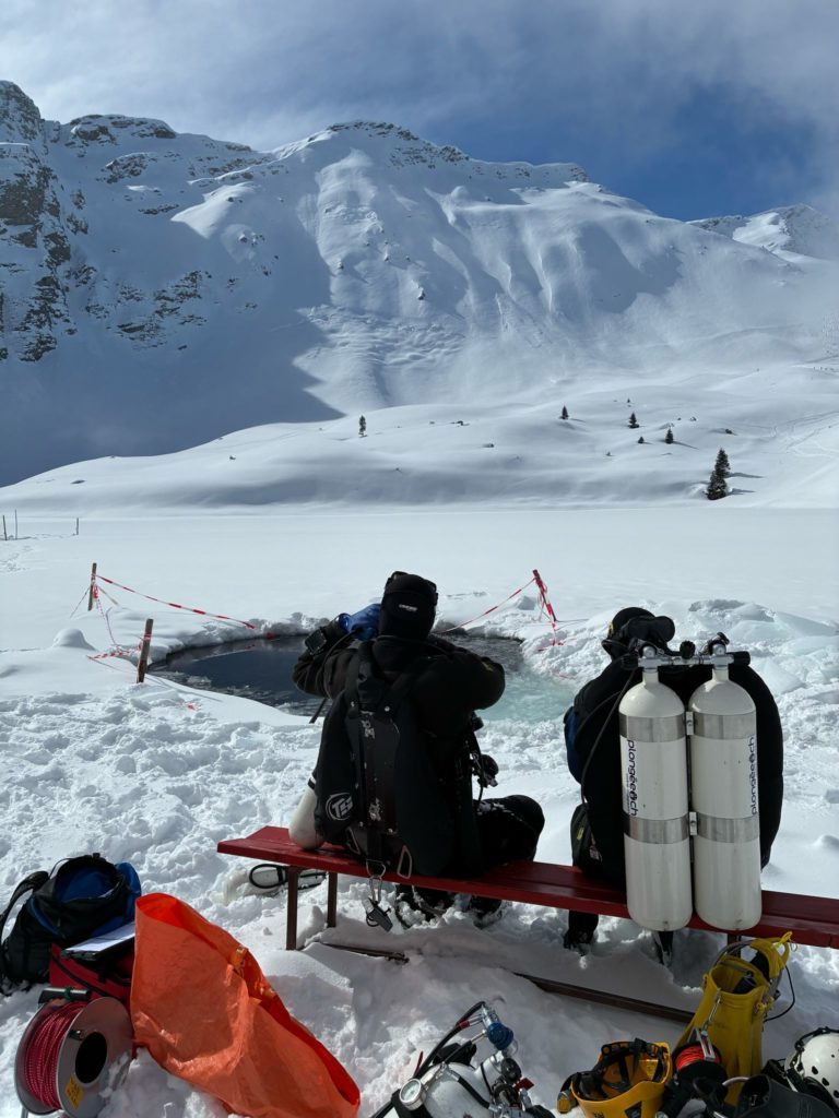 PLONGÉE.CH - LA SOUS GLACE À LIOSON 2025