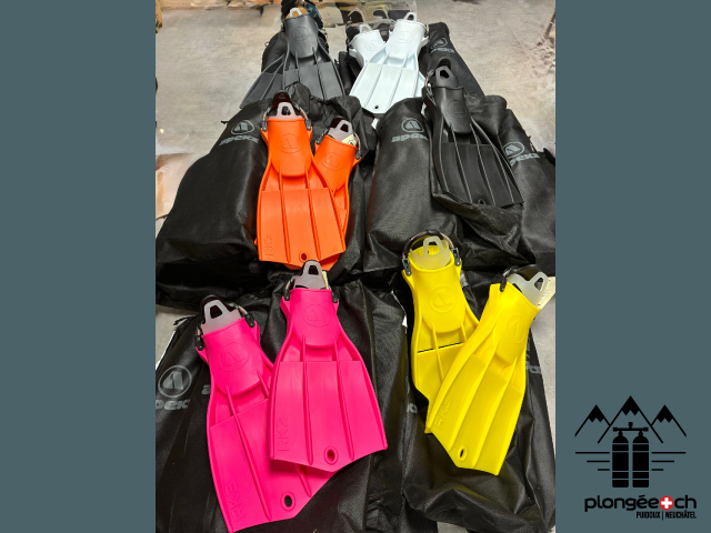 Palmes Apeks RK3 HD chez Plongée.ch Palmes Apeks RK3 HD chez Plongée.ch