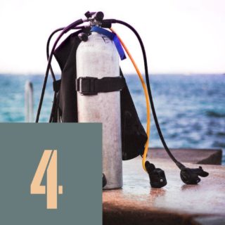 🎄 4⃣ décembre — Calendrier de l’Avent 2025
Aujourd’hui, équipez-vous pour la sécurité en plongée :
Pour l’achat d’un Nautilus Life Marine Rescue Diver GPS, les piles et la housse en silicone sont offertes (d’une valeur de 30.-) 🔦📍

Un indispensable pour plonger l’esprit tranquille !

#calendrierdelavent #calendar #decembre #scubadiving #switzerland #lake #geneva #lacleman #lakegeneva #suisse #ig_switzerland #vevey #igerslausanne #scuba #underwater #diving #scubadive #swissdiving #swissdiver #plongeech #plongeesuisse #neuchatel #plongée #plongeesousmarine #tecdiving #tauchen #lacdeneuchatel #jura #nautilus